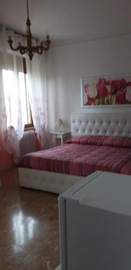 Antica Casa Di Famiglia Hotel Castiglione del Lago Luaran gambar
