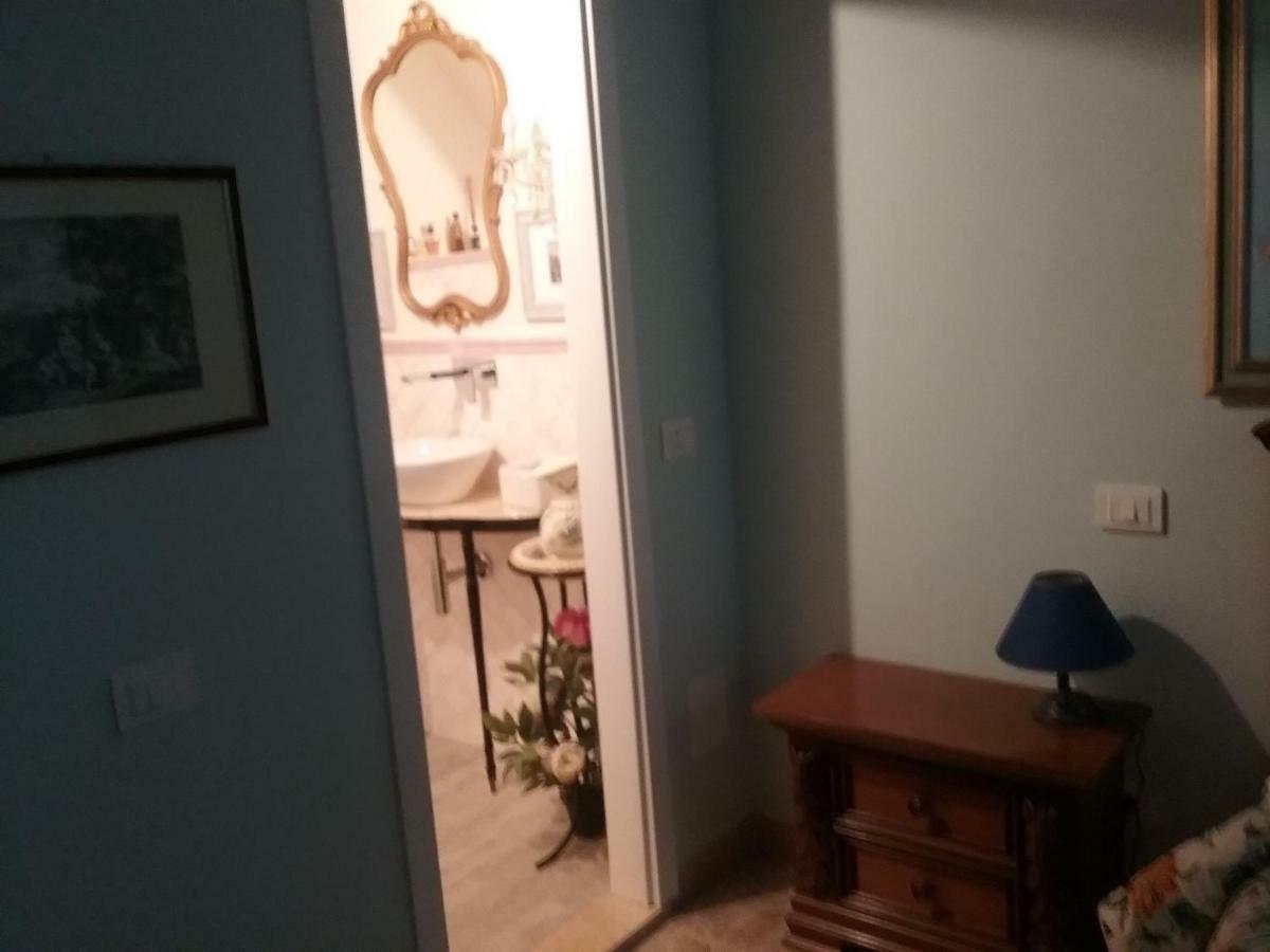 Antica Casa Di Famiglia Hotel Castiglione del Lago Luaran gambar